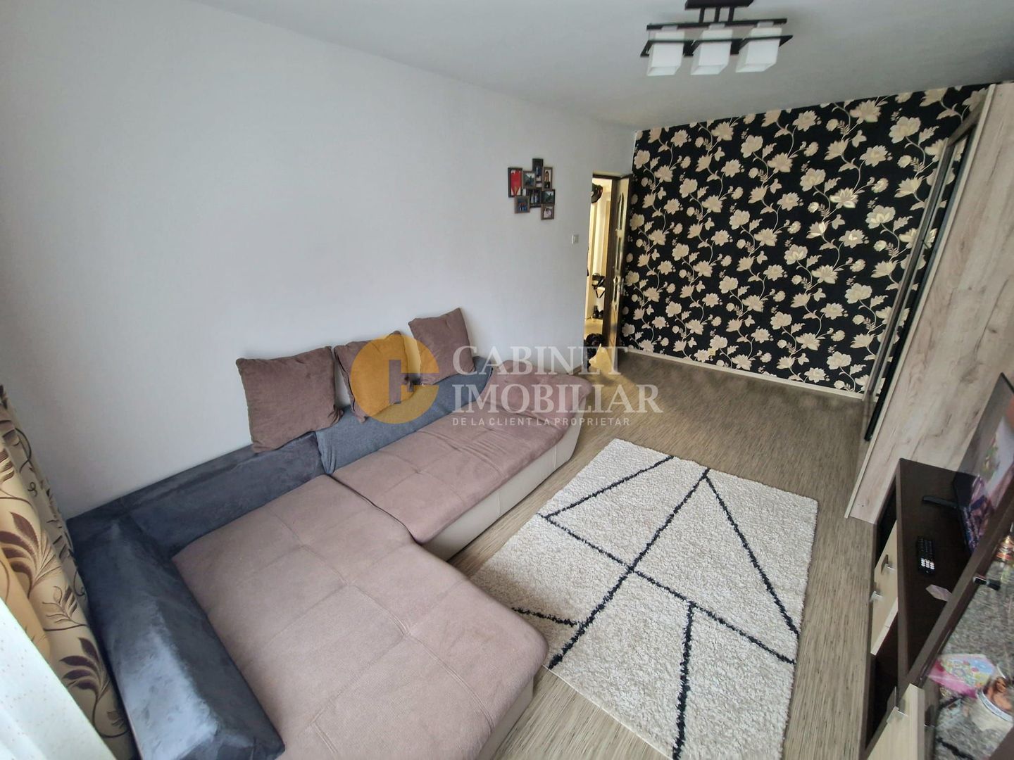 2 Camere Decomandat- Mobilat si Utilat- etaj intermediar- zona Dacia - Poză 2