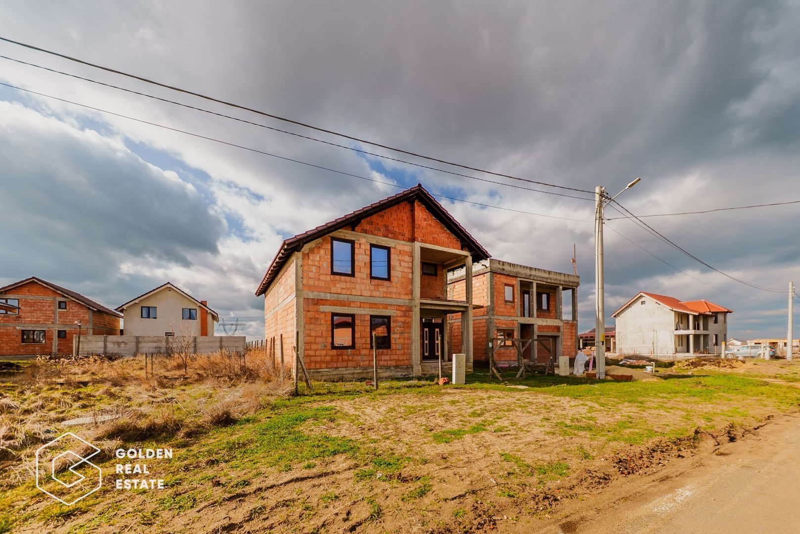 Casa  P+M  in  Fantanele,  ideală pentru personalizare - Poză 2