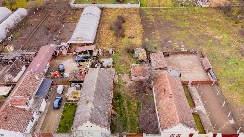 Casă bătrânească cu teren în Felnac - Poză 2