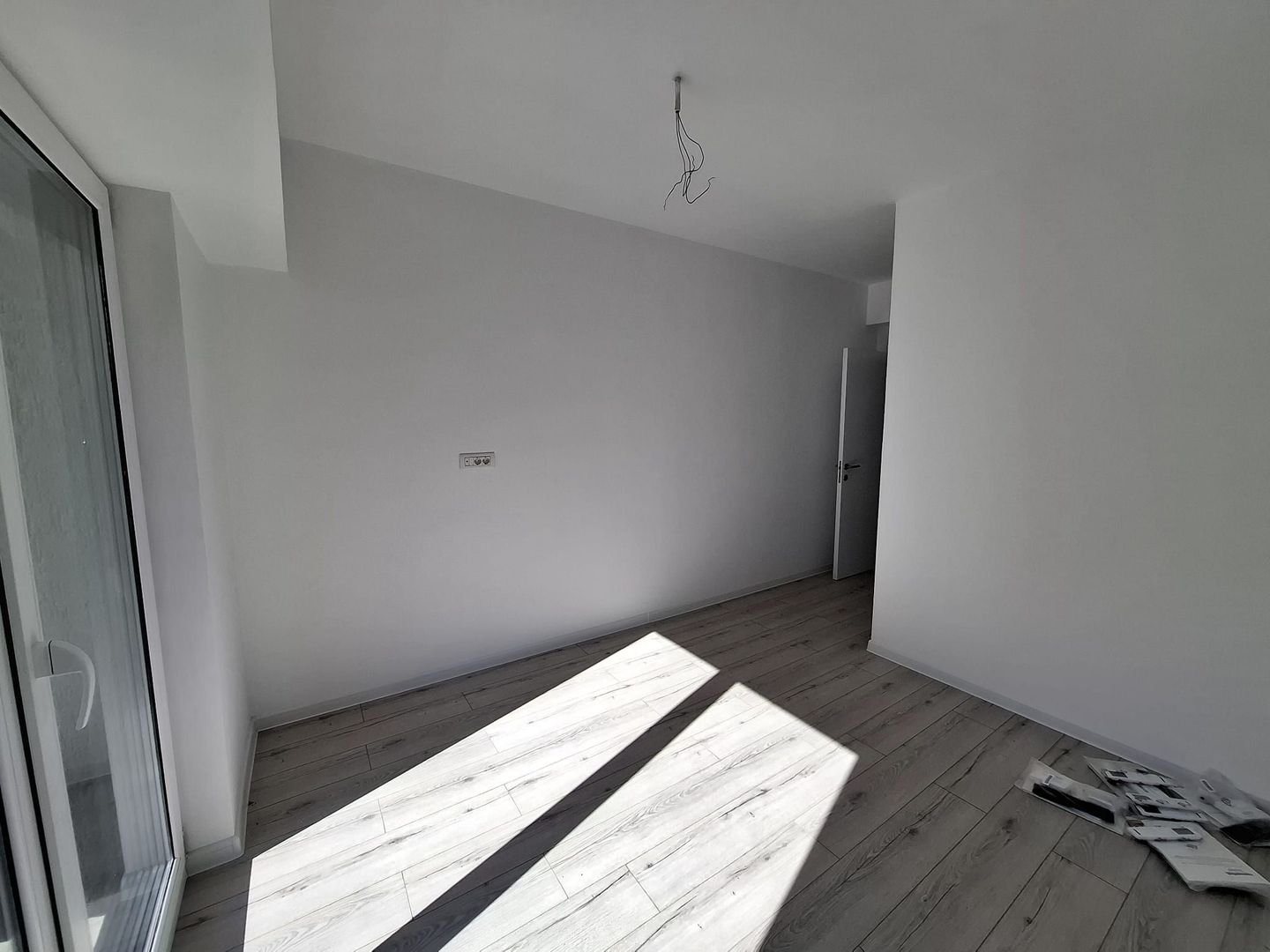 4 camere  Bloc Nou Rezidential Birouri L330 GranVia Lake View - Poză 13