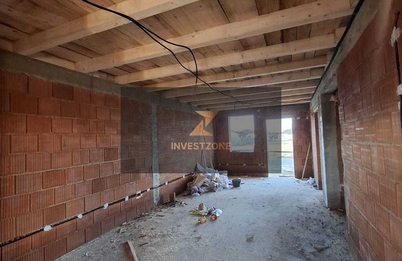 Casă de vânzare Nojorid – 3 camere, 85 mp utili - Poză 5