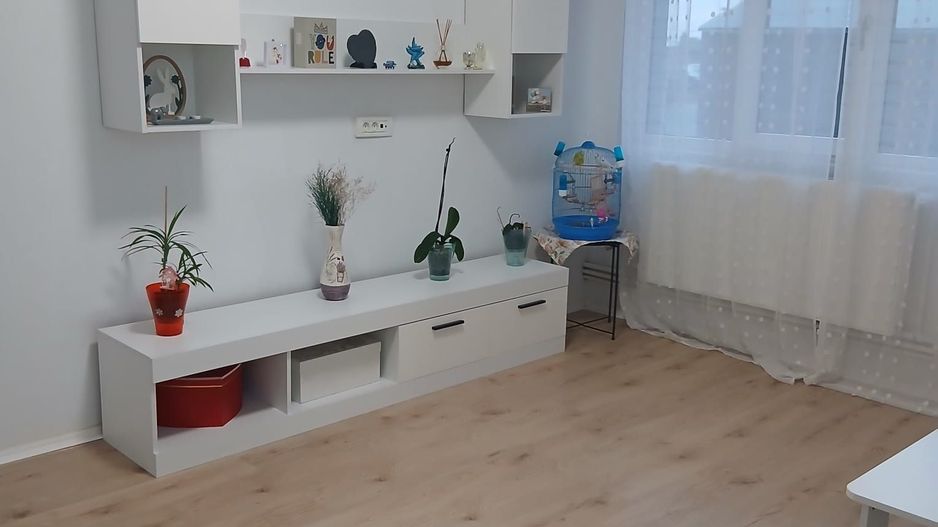 Vânzare Apartament 3 camere, instalații noi, mobilat 2025–2026, centrală proprie - Poză 1