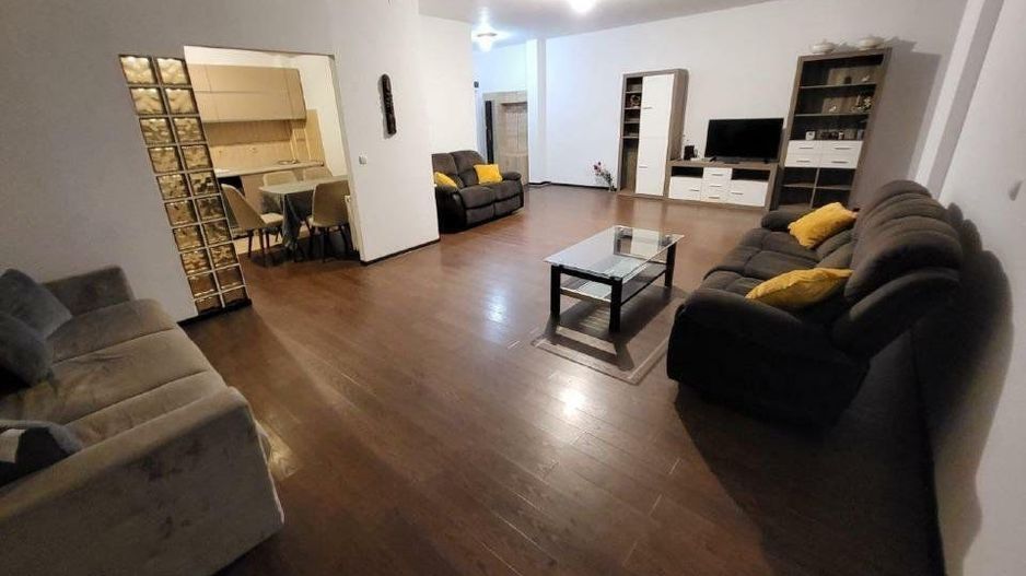 AP. 3 CAMERE  - 113 MP UTILI, PET-FRIENDLY, PARCARE, CENTRALA TERMICA - Poză 1