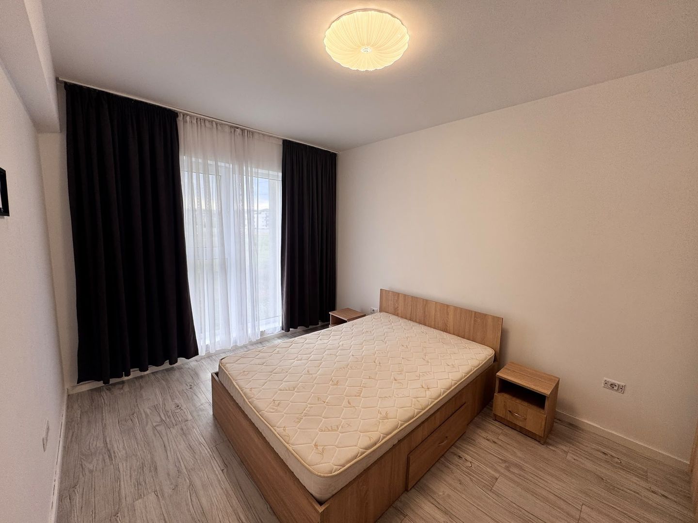AP. 2 CAMERE- CURTE 60 MP, PARCARE INCLUSA, CENTRALA PROPRIE, MODERN - Poză 4