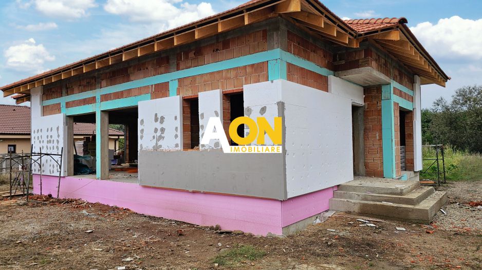 Casa nouă 123 mp utili, semifinisată, 535 mp teren, pod mansardabil - Poză 1