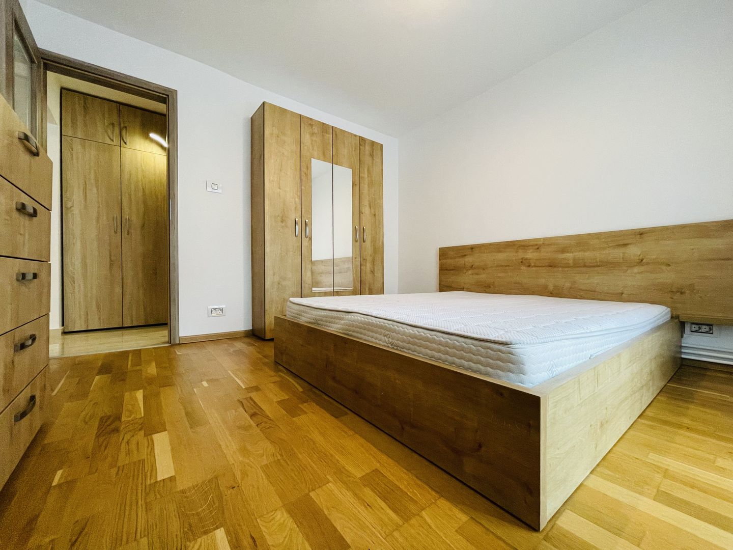 OFERTA VANDUTA - Apartament cu 4 camere, frumos amenajat | 85 mp, decomandat - Poză 17