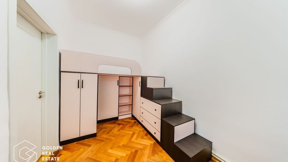 Apartament ultracentral, 2 camere, curte cu acces auto - Poză 6