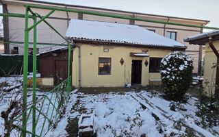 🌿 Casă cu teren 620 mp – Romanești | Liniște, acces excelent, potențial mare - Poză 1