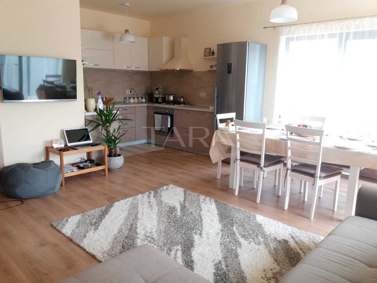 Vânzare apartament si curte in zona Lidl - Poză 4