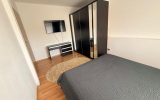 Apartament 2 camere, decomandat, etaj 5 cu pod deasupra - Poză 4