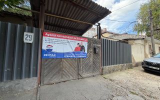 Casa de locuit in Chisinau - Poză 1