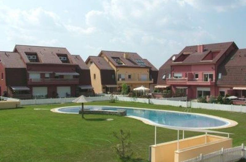 Vila in complex Ibiza Club-Iancu Nicolae/Jolie Ville - Poză 2