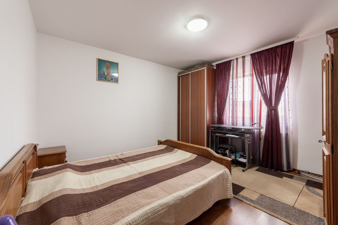 Casa de vanzare in Albota – liniste, spatiu si acces rapid catre Pitesti! - Poză 9
