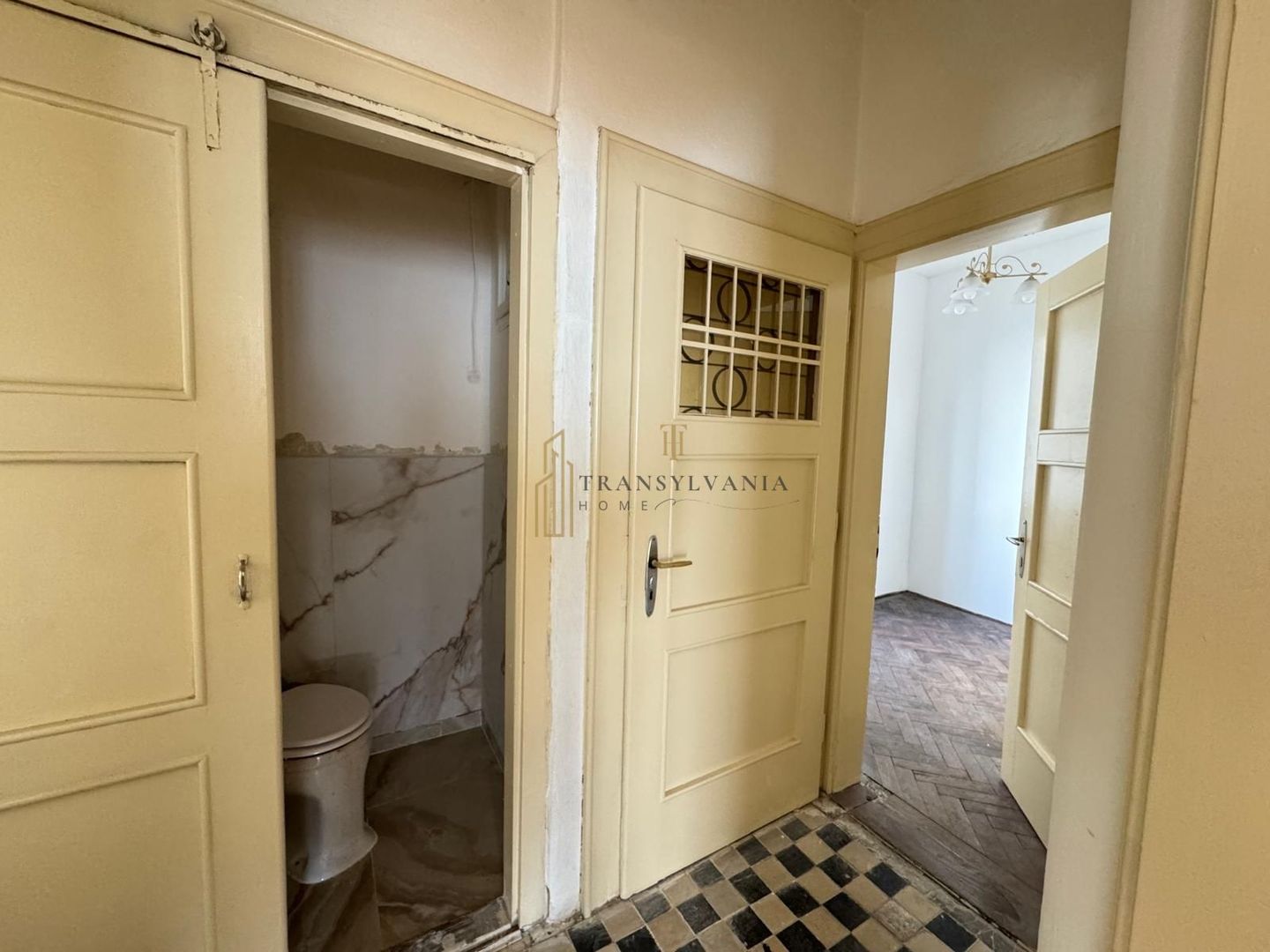 Spațiu de birouri de inchiriat pozitionat in zona istorica a Sibiului - Poză 10