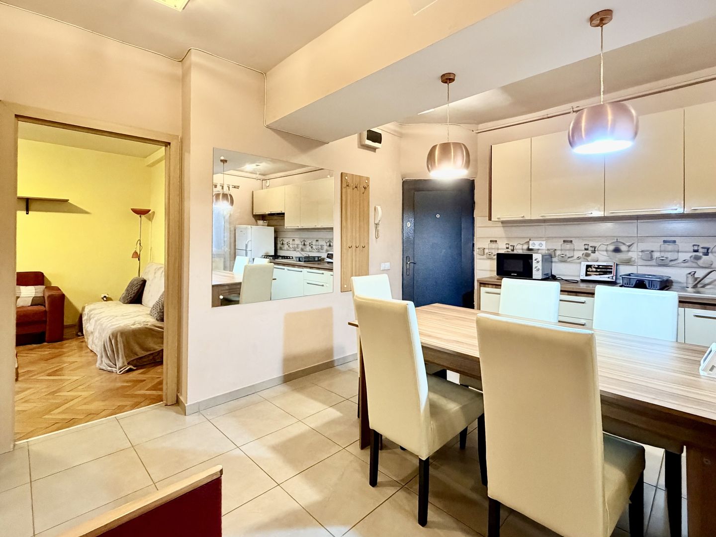 Apartament 3 camere,  vedere spre Iulius Mall - zona Circumvalațiunii - Poză 3