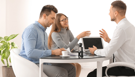 
    Încheierea tranzacției și servicii post-vânzare&nbsp;
  