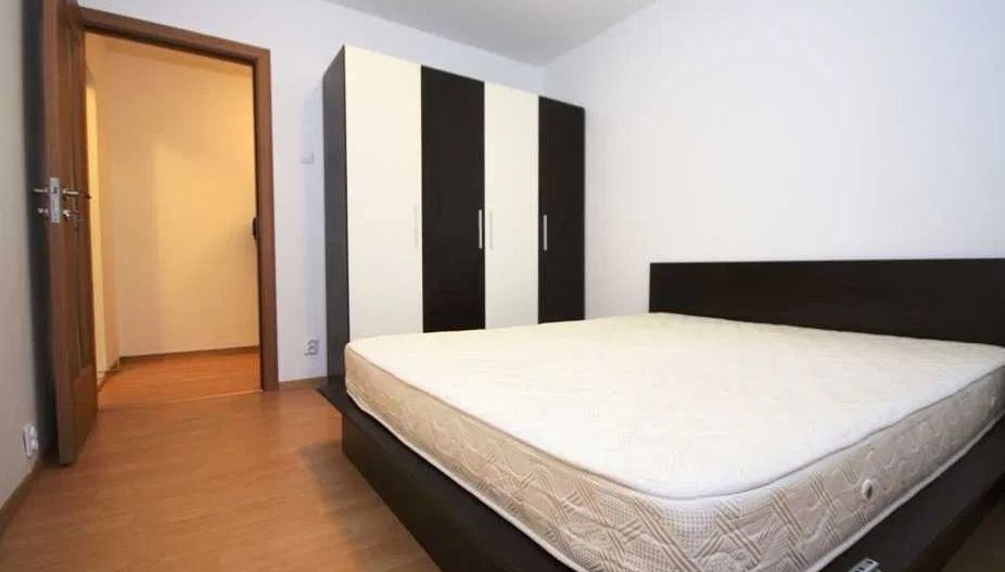 AP. 2 CAMERE TITAN, BLOC REABILITAT, METROU 10 MIN, BUCATARIE INCHISA - Poză 2