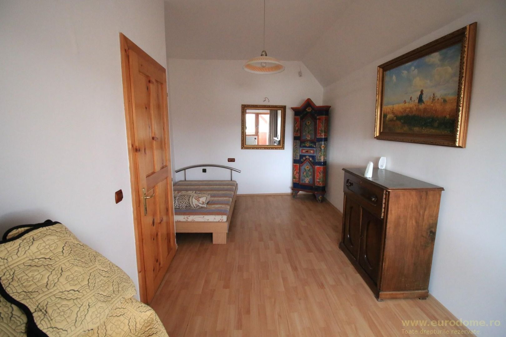 Proprietate deosebita - casa cu curte si livada - Poză 22