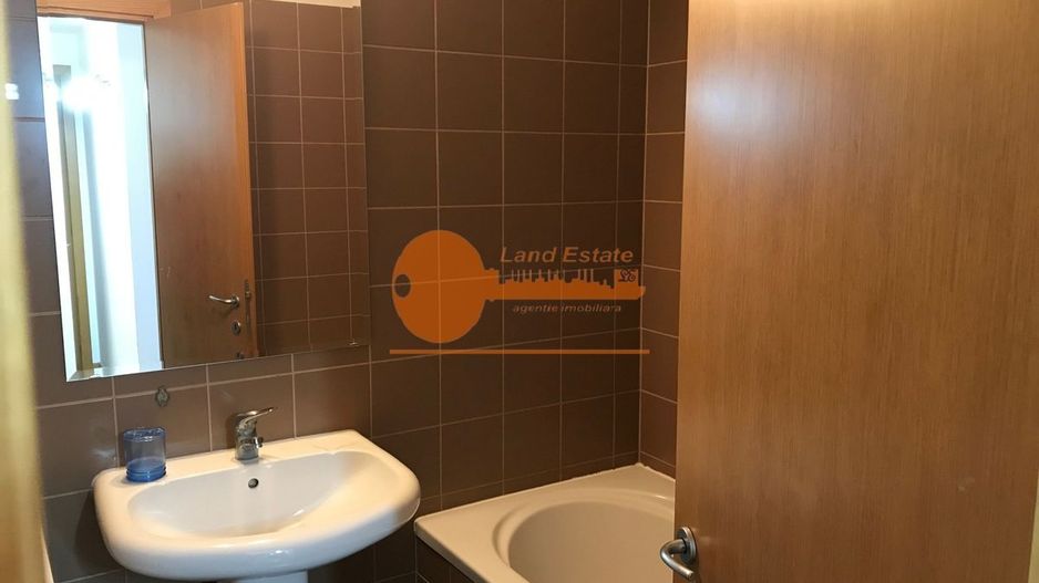 2 camere cu cebtrala si loc de parcare la 600m de metrou Mihai Bravu - Poză 9
