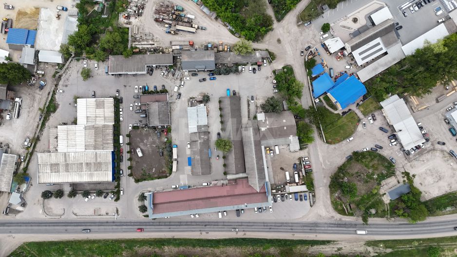 Teren cu spații comerciale Mun. Bălți - Poză 4