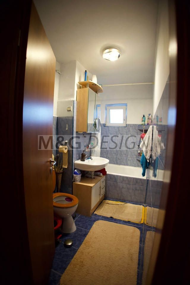 Etaj  2- 3 cam decomandat Bucovinei-Torontalului centrala proprie - Poză 6