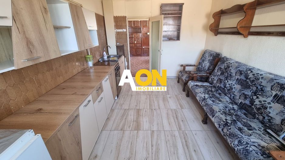 Apartament 3 Camere Decomandat, Zona Cetate - Poză 4