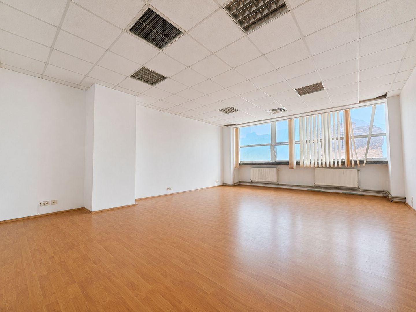 Spatii de inchriat multipe activitati Panduri - Poză 4