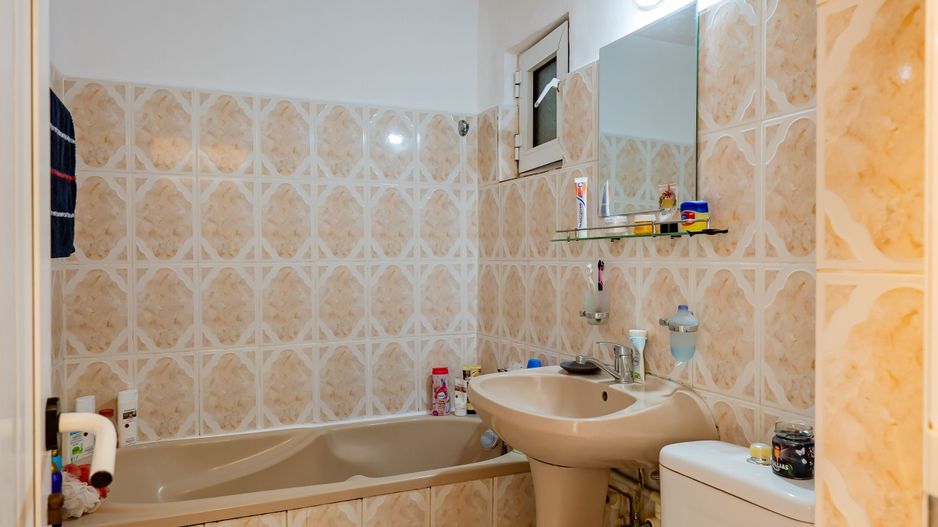 2 camere decomandate | Tomis III | Etaj 1 | Centrală proprie - Poză 12