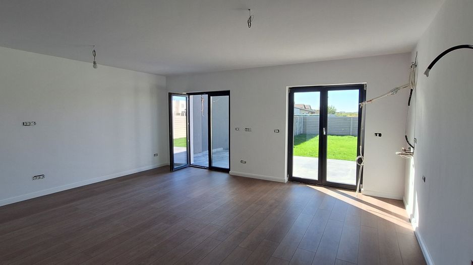 Duplex la cheie cu 5 camere - Poză 3