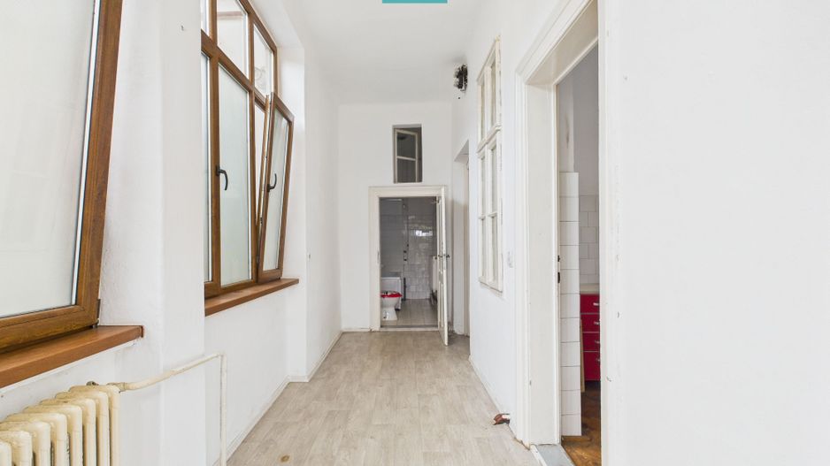 Casă 2 camere + anexe, teren 234 mp. - Poză 4