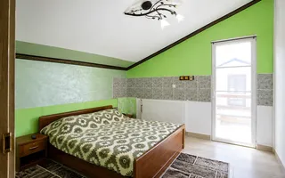 Vilă din cărămidă cu 4 dormitoare și 3 băi - Poză 14