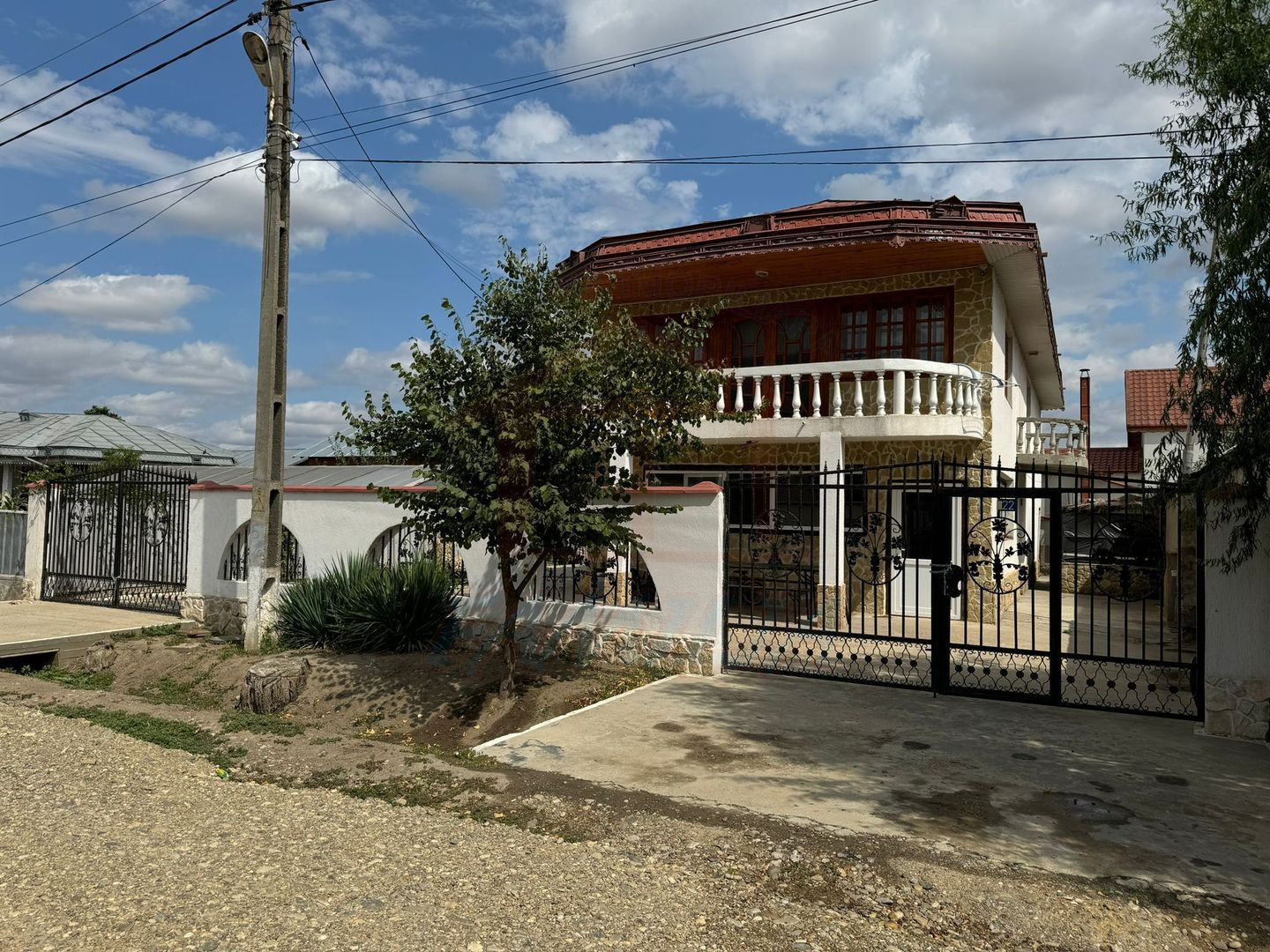 🏡 PROPRIETATE CU POTENȚIAL COMERCIAL ȘI LOCUINȚĂ | 62.000 € - Poză 16