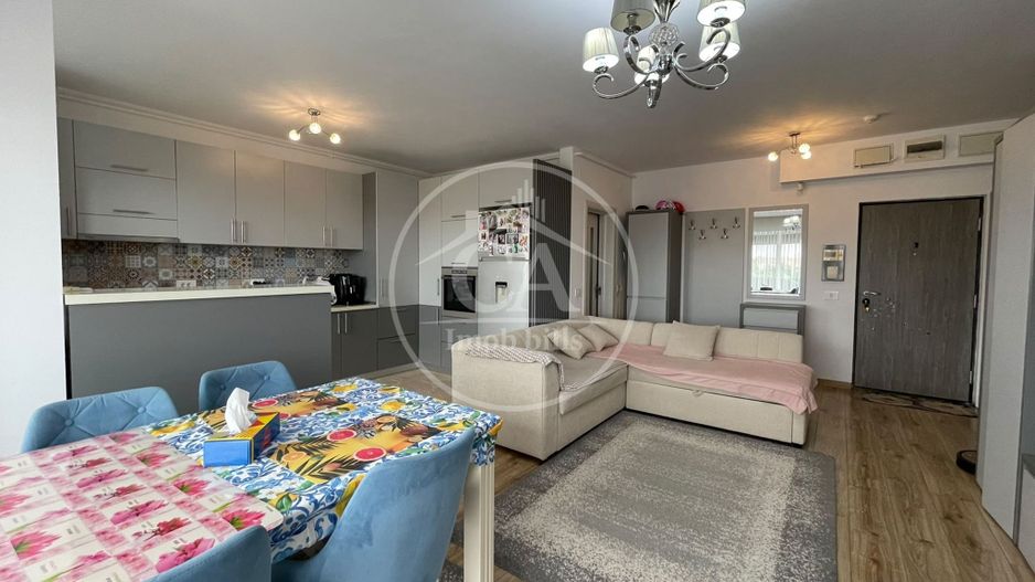 Apartament de vanzare cu 3 camere în zona Calea Aradului, Oradea - Poză 2