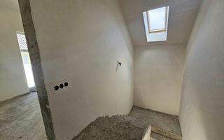 Casa 5 camere curte mare, casa noua - Poză 4