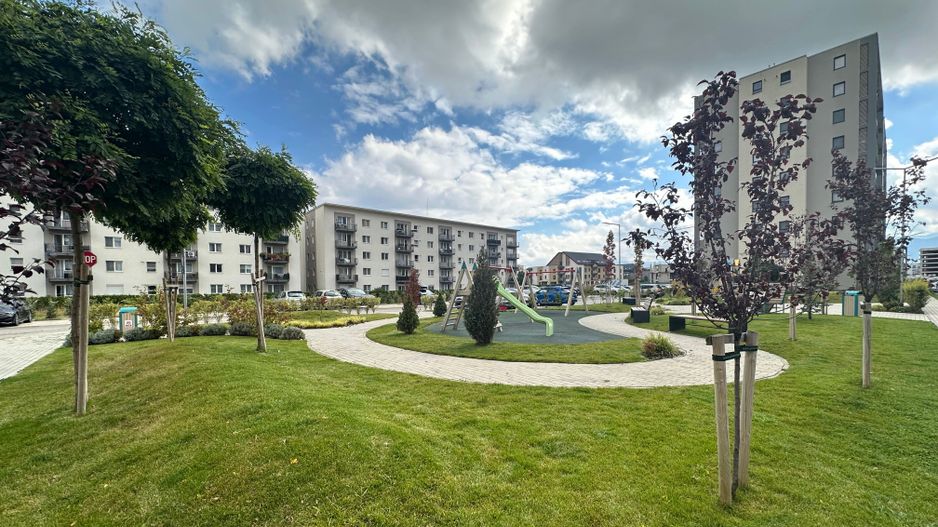 Apartament tip studio cu bucătăria mobilată zona Coresi Brasov - Poză 1