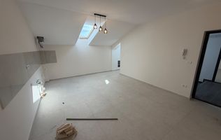 NOU. Disponibil imediat. Decomandat. Zona Soarelui