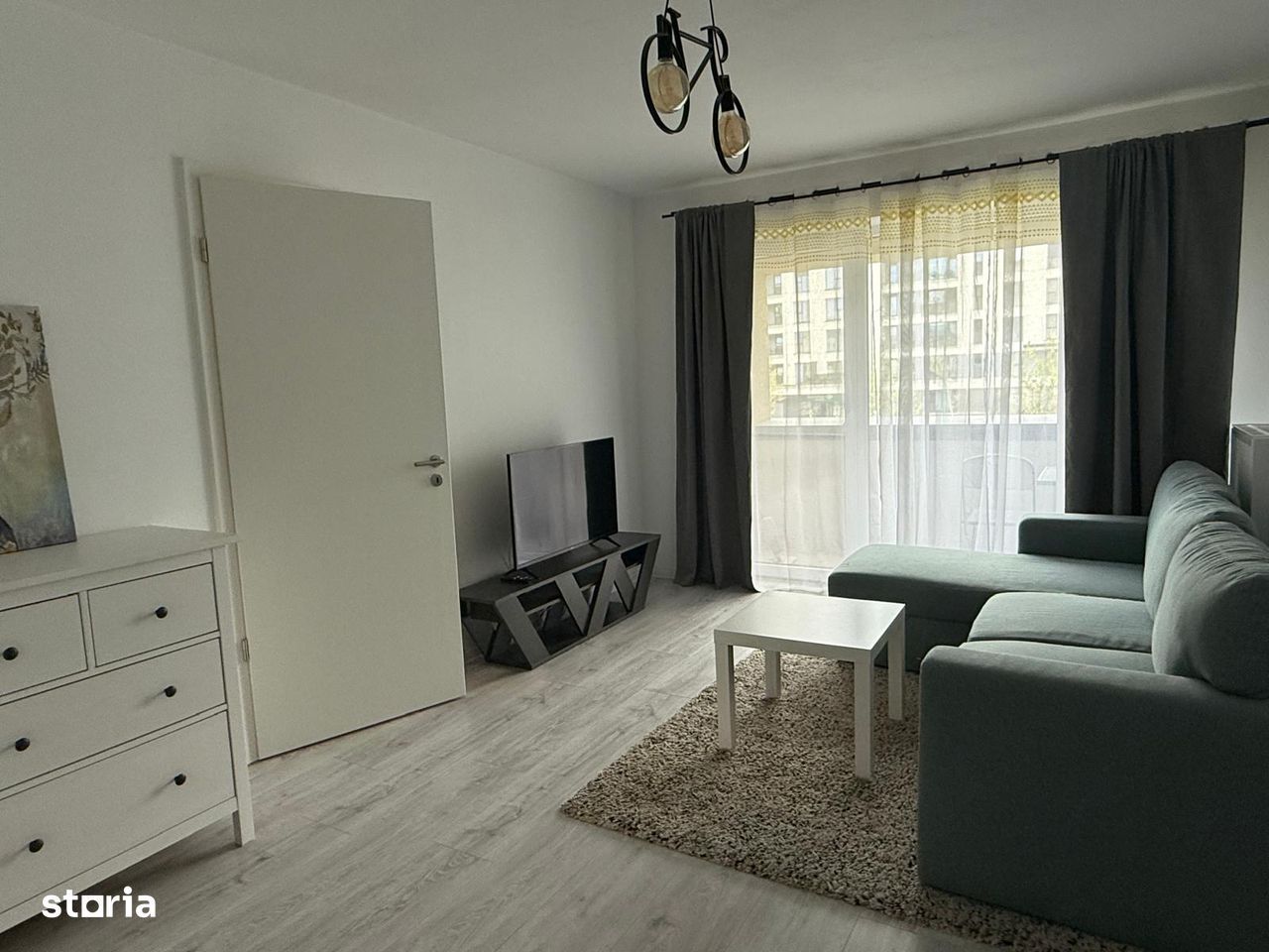 Tractorul - Kasper Coresi, ap 2 camere, decomandat, boxa, loc parcare - Poză 1