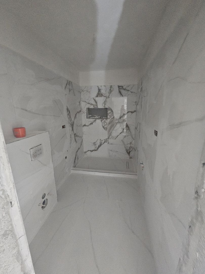 Spatiu comercial stradal + 4 locuri de parcare - Poză 3