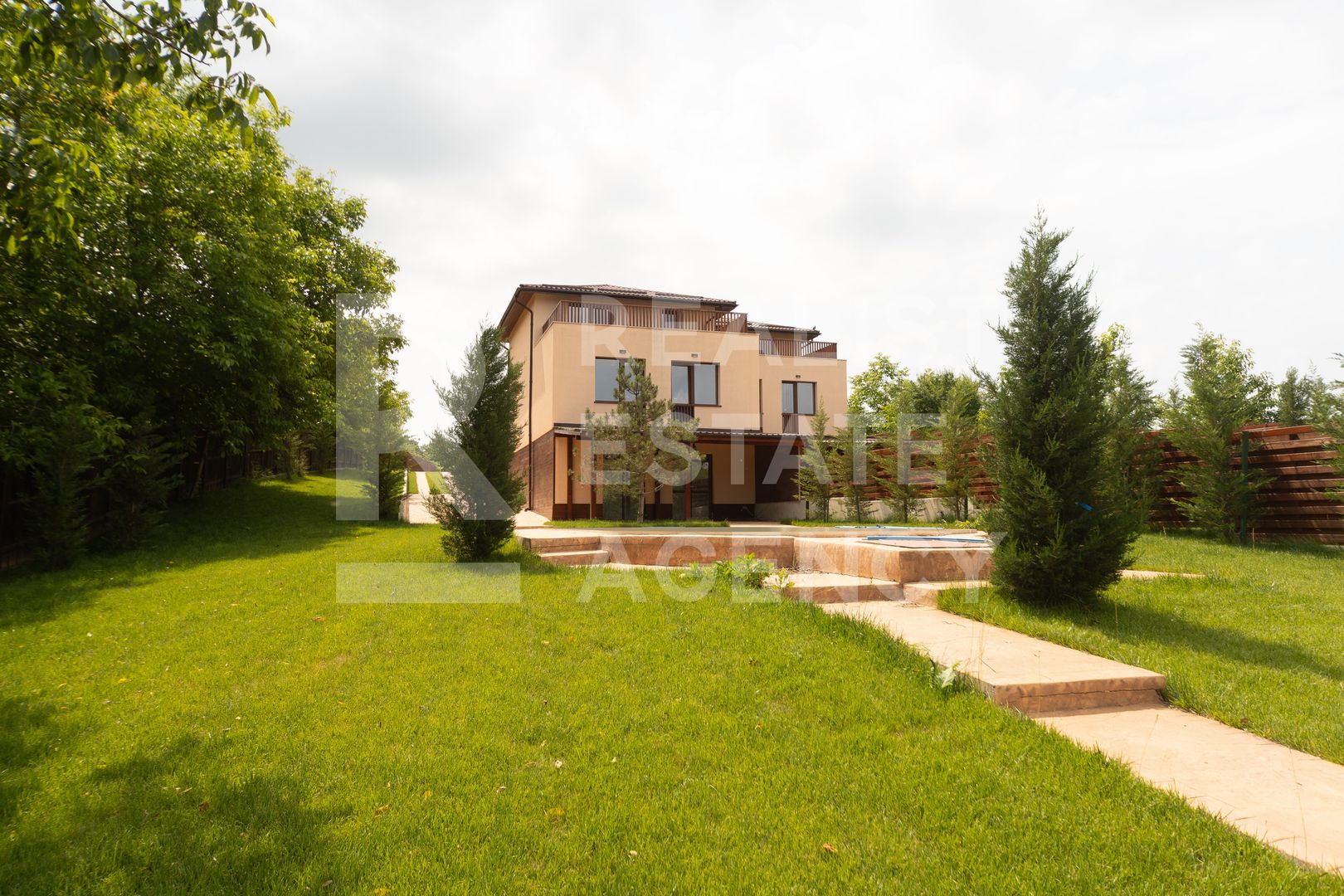 Casă cu piscină și ieșire la lacul Snagov - Poză 1