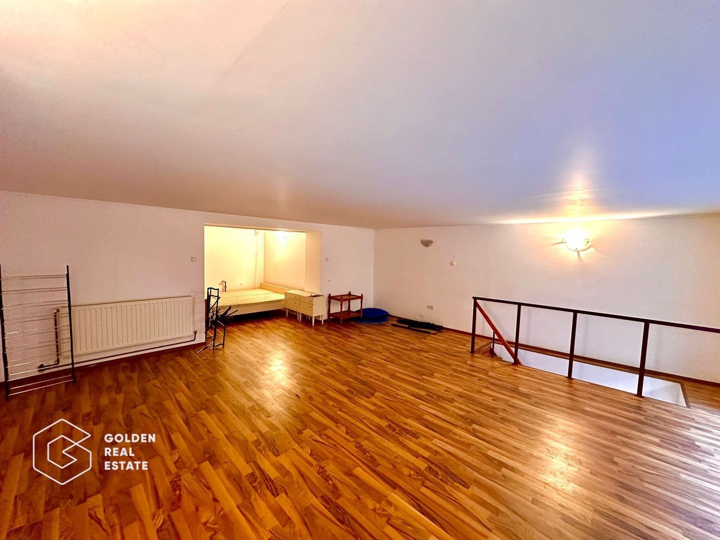 Spatiu comercial central, etaj1, 75mp, centrala termica - Poză 2