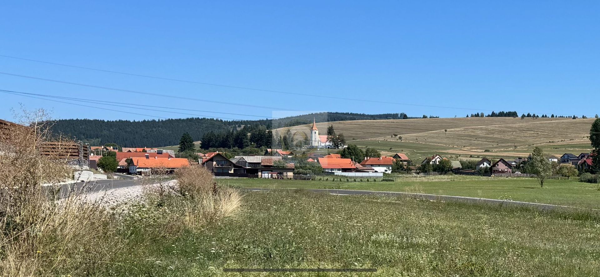 Terenuri intravilane de vânzare în Leliceni, pe dealul Hovaș - Poză 1