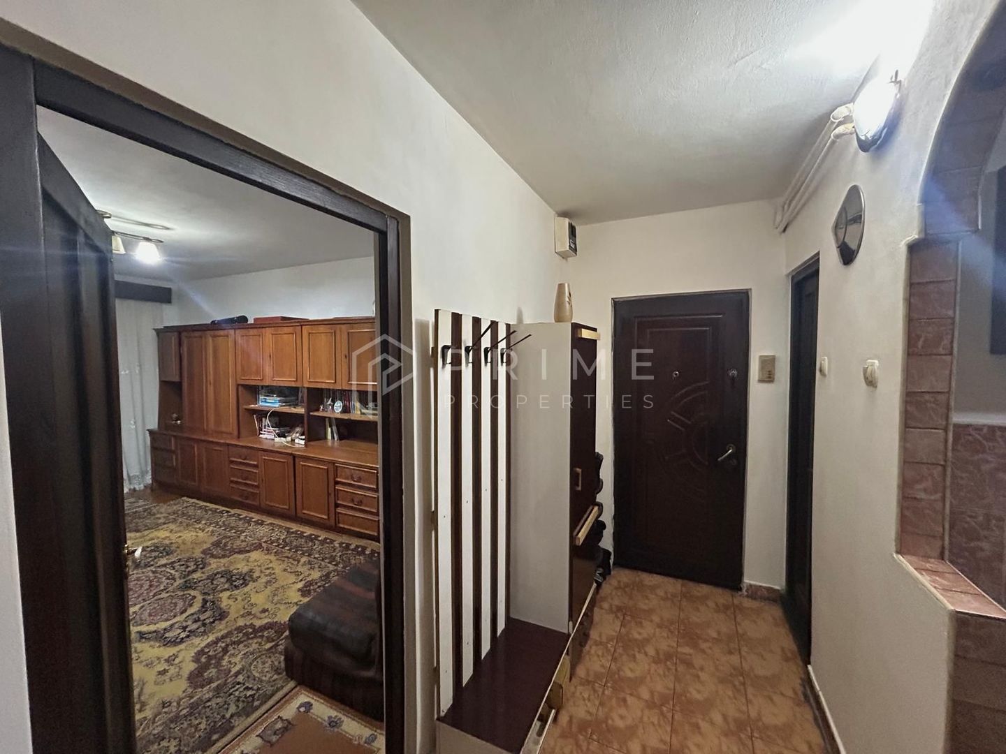 Apartament 3 camere de vânzare – spațios, luminos- str. Cutezanței - Poză 2