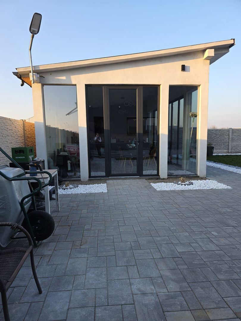 Casa- zona Metro - Poză 7