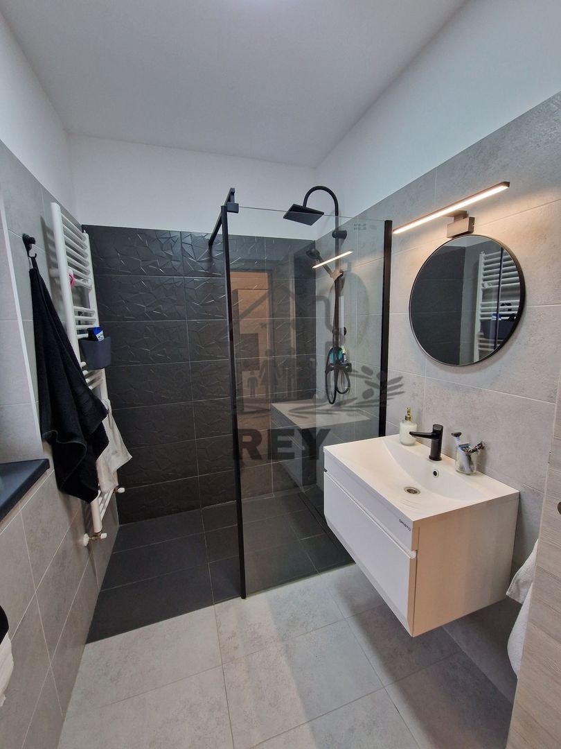 Casă modernă de vânzare în Șelimbăr la mai puțin de 7 min de Sibiu - Poză 5