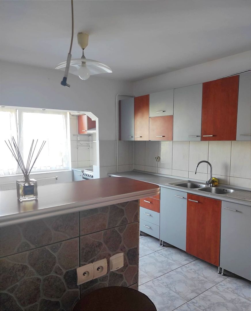 2 Camere Decomandate cu Boxa de depozitare Zorilor - Poză 10