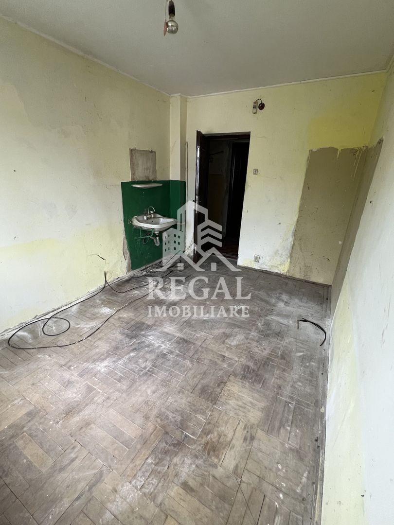 Cameră de cămin de vânzare –  ideală ca investiție sau locuință - Poză 2