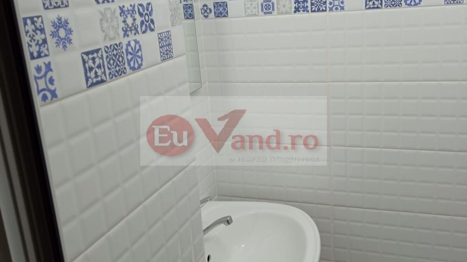 De inchiriat apartament cu 3 camere ICF, langa Scoala nr. 12, parter, 500 E - Poză 5