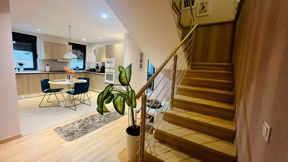 Dumbravita | 5 Camere | Casa Individuala - Poză 1