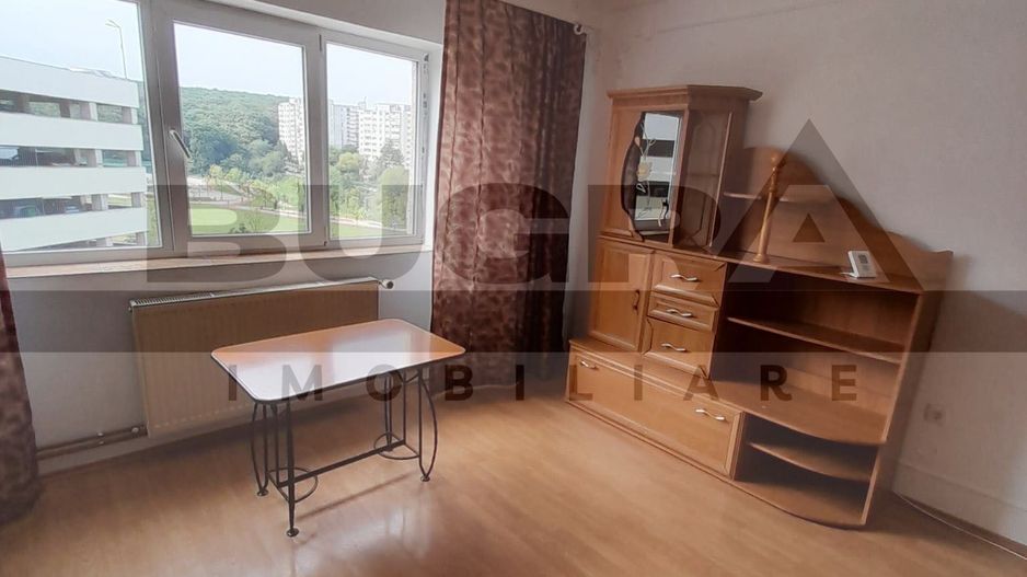 Apartament 3 camere decomandate, balcon inchis, zona Mehedinti - Poză 1