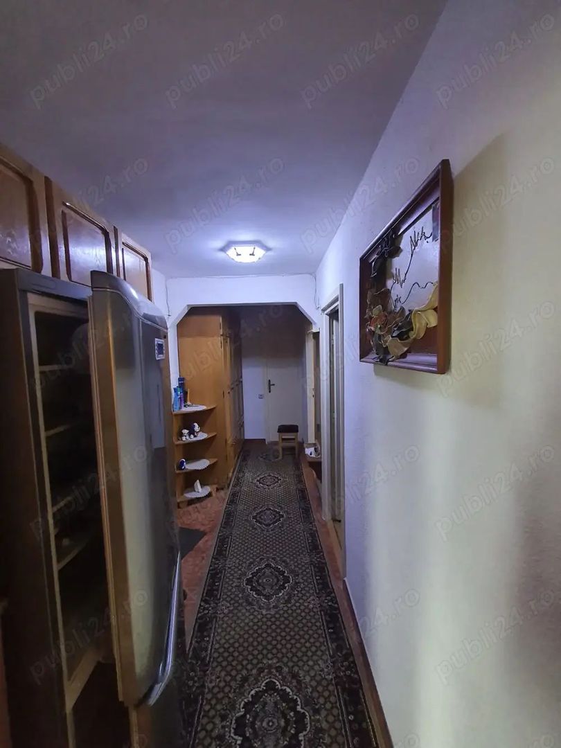 BRASADAS vinde ap 3 cam 75 mp etaj 8/10. - Poză 2